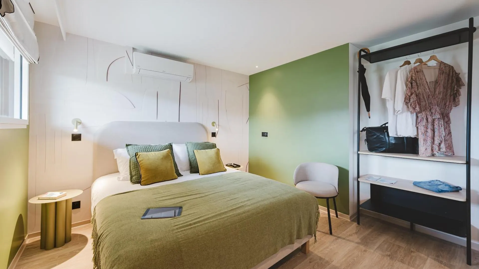 Appart Hotel Neostelia Annecy 0*,