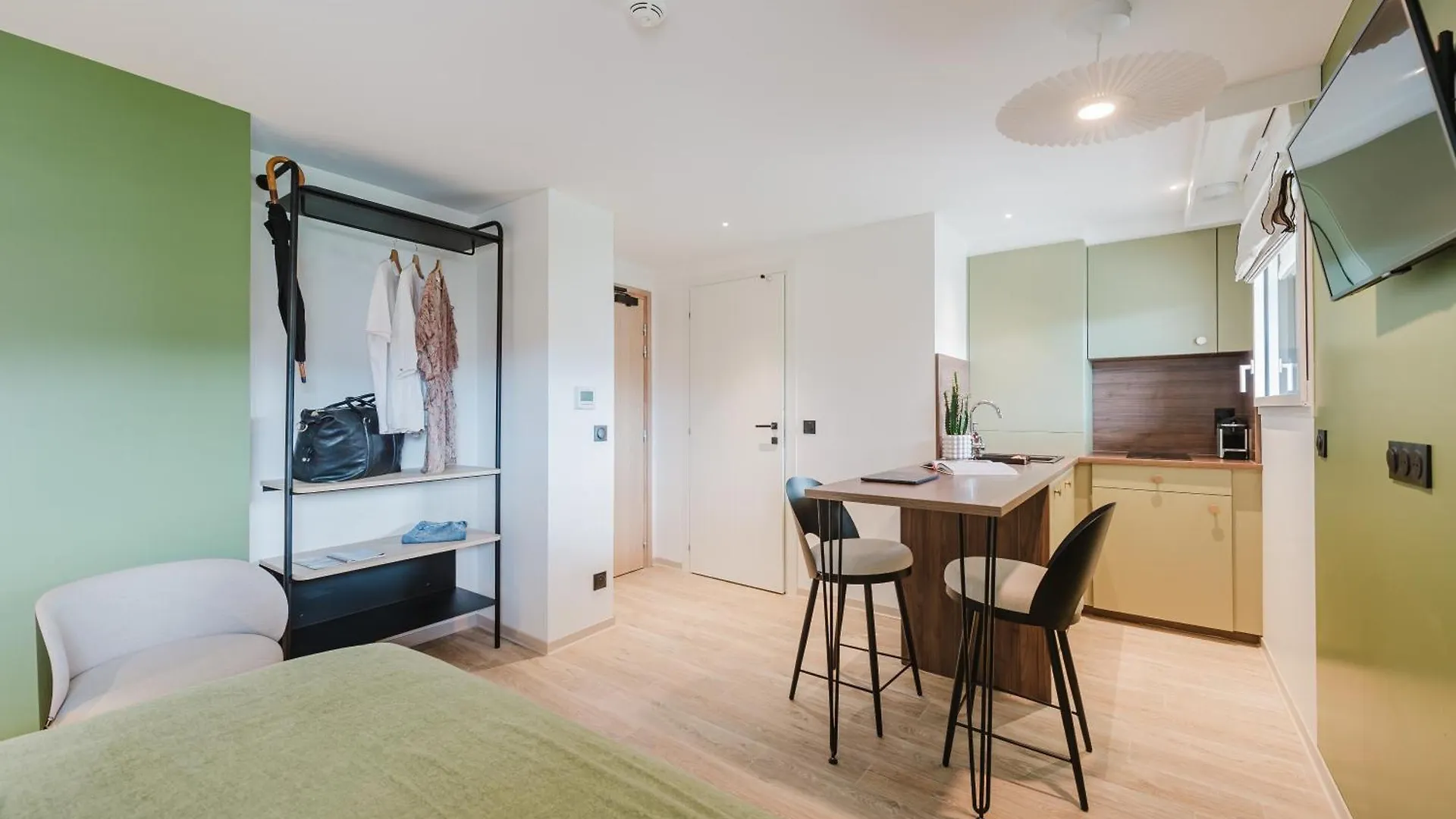 Appart Hotel Neostelia Annecy Aparthotel