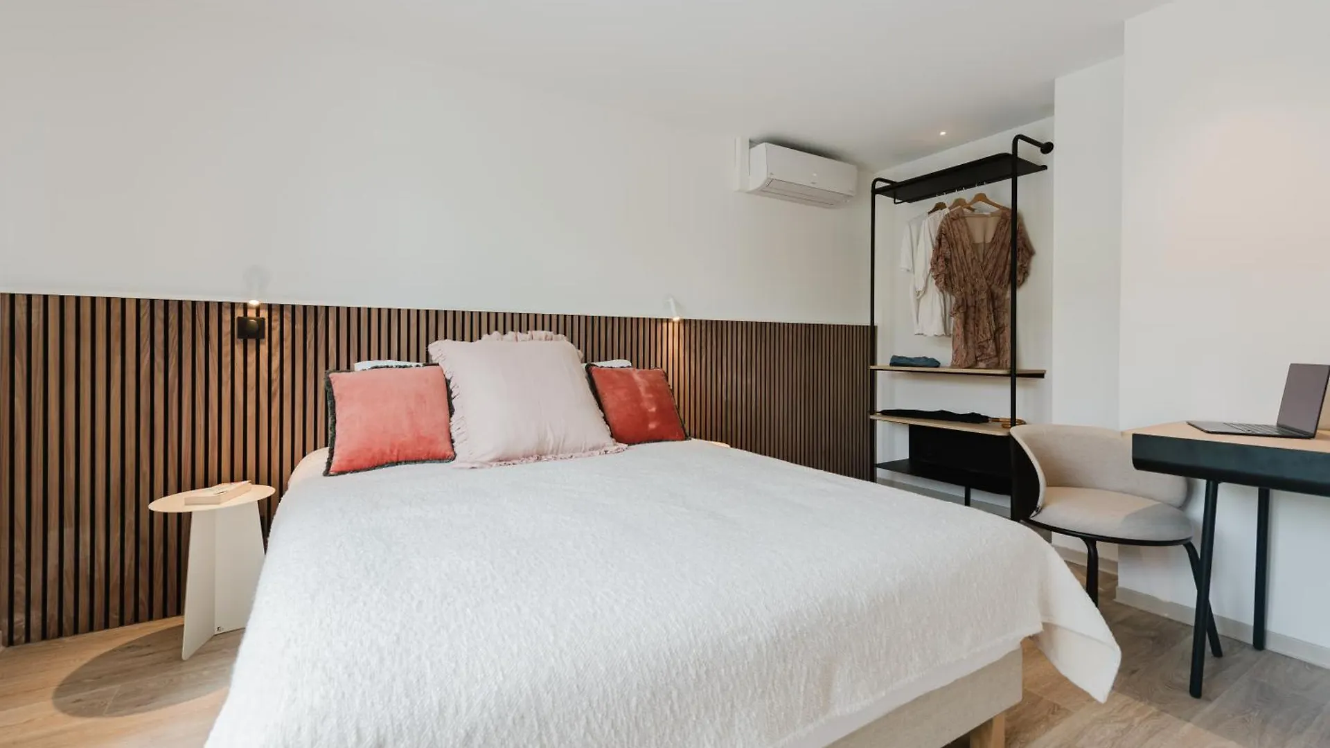 Appart Hotel Neostelia Annecy 0*,  France