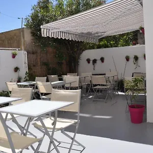 https://hotel-saint-george.fr-provencehotel.com