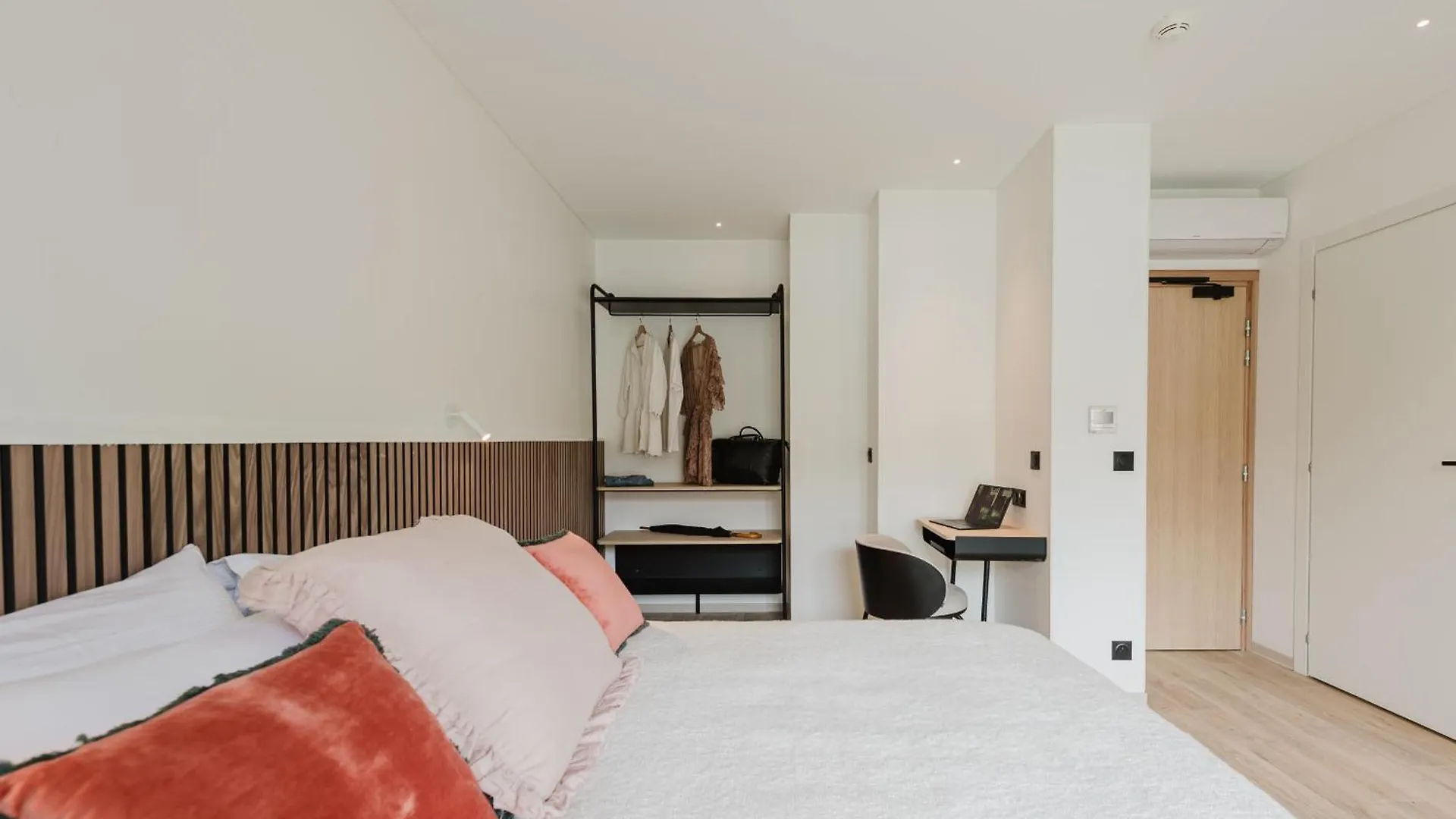 Appart Hotel Neostelia Annecy 0*,  France