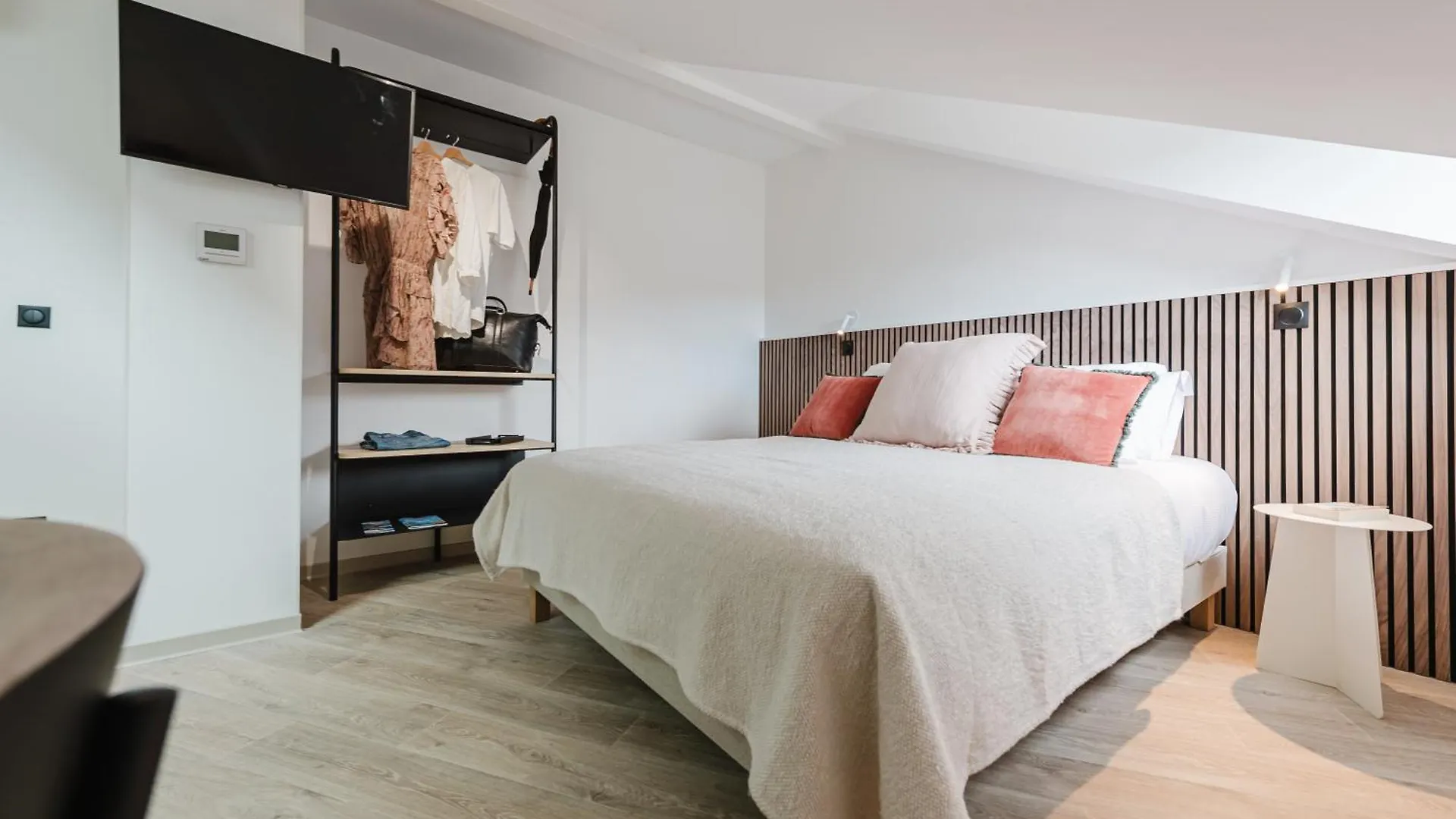Appart Hotel Neostelia Annecy 0*,  France