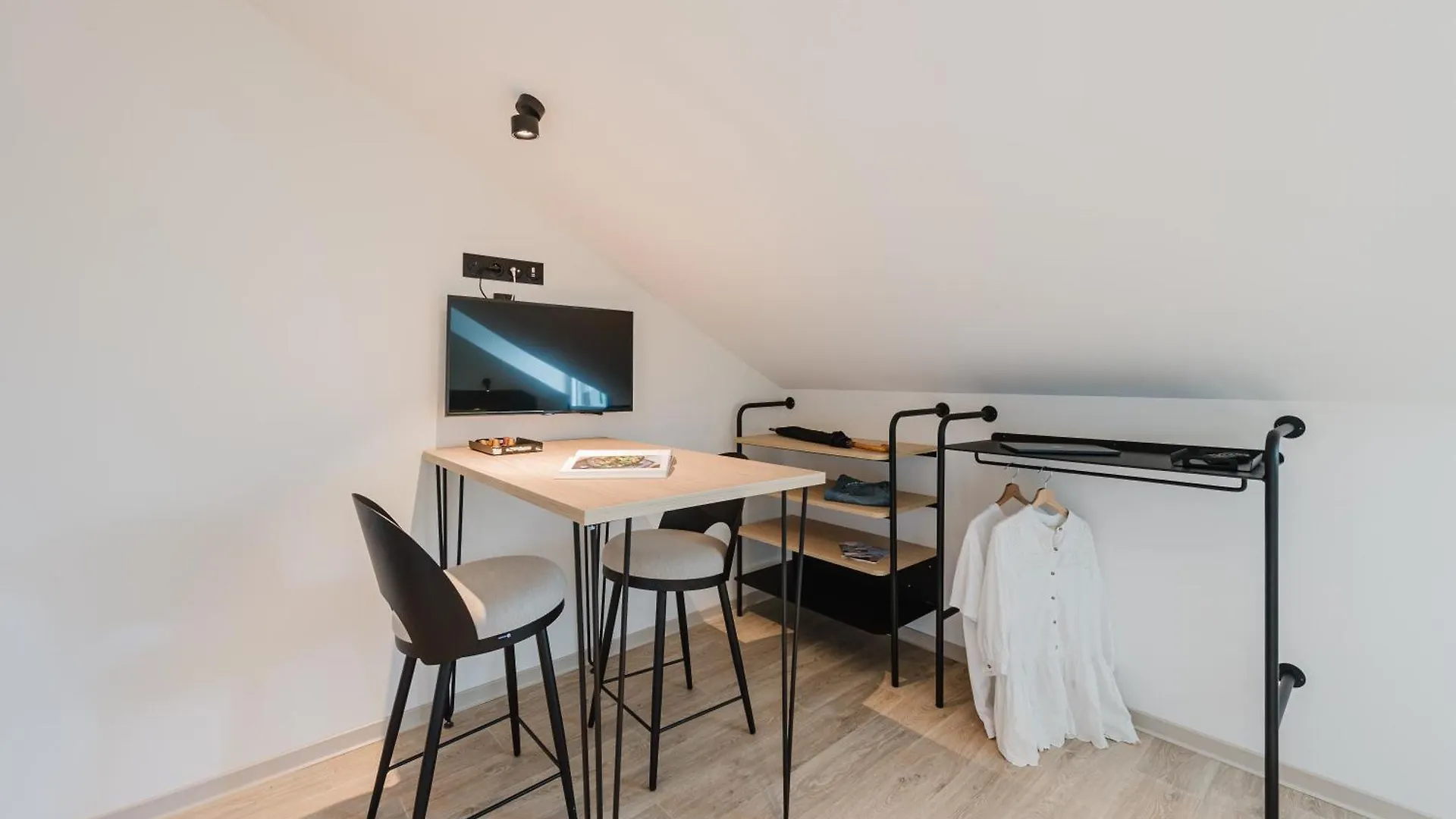 Appart Hotel Neostelia Annecy Apartahotel