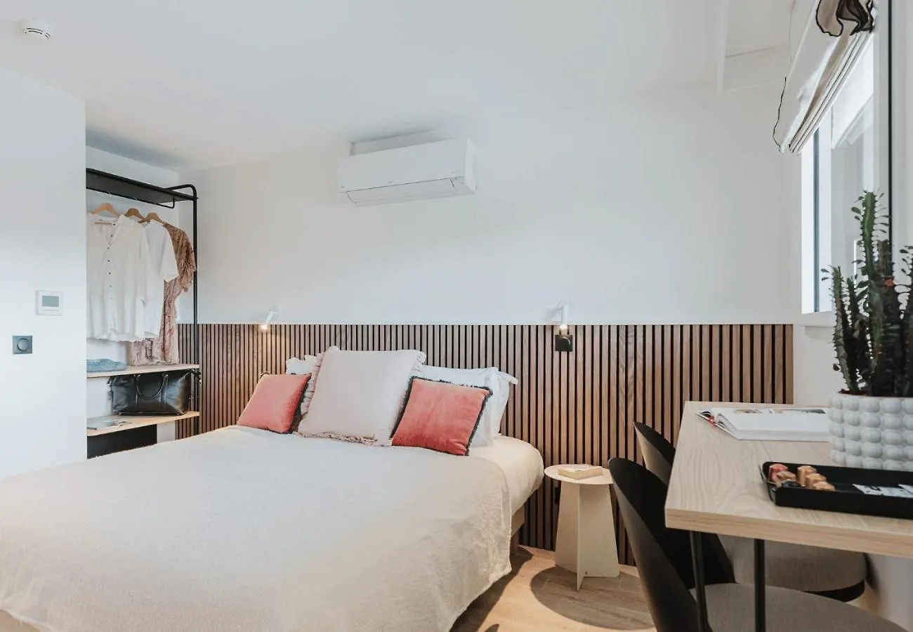 Appart Hotel Neostelia Annecy Apartahotel